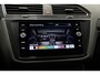 Volkswagen Tiguan 1.5 TSI R-Line * Virtual - HUD - Black Style - Camera - Keyless - IQ Light - Blind Spot *