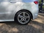 Mercedes-Benz B-klasse 180 Business Solution AMG AUTOMAAT | Panodak | Afn. Trekhaak | Navigatie | Climate Control | Cruise Control | Licht metalen velgen