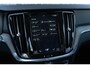 Volvo V60 2.0 T5 Inscription | Parkeersensoren | Lederen Bekleding | Cruise Control Adaptief | BLIS | Elektrische Achterklep | Stoelverwarming | Elektrisch Verstelbare Bestuurdersstoel | Navigatie