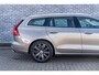Volvo V60 2.0 T5 Inscription | Parkeersensoren | Lederen Bekleding | Cruise Control Adaptief | BLIS | Elektrische Achterklep | Stoelverwarming | Elektrisch Verstelbare Bestuurdersstoel | Navigatie