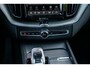 Volvo XC60 Plug-in-Hybrid T8 AWD Polestar Engineered | Long Range | Trekhaak | Panoramadak | Adaptive cruise control | Stoel- en stuurverwarming | Harman Kardon audio | Getint glas | Standkachel | Verwarmbare achterbank | Actieve LED koplampen | Ohlins schokdempers | Brembo remmen | Elektrische stoelverstelling | Navigatie | Apple Carplay / Android Auto |