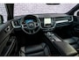 Volvo XC60 Plug-in-Hybrid T8 AWD Polestar Engineered | Long Range | Trekhaak | Panoramadak | Adaptive cruise control | Stoel- en stuurverwarming | Harman Kardon audio | Getint glas | Standkachel | Verwarmbare achterbank | Actieve LED koplampen | Ohlins schokdempers | Brembo remmen | Elektrische stoelverstelling | Navigatie | Apple Carplay / Android Auto |