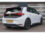 Volkswagen ID.3 204pk First 58 kWh Pro Performance | Navigatie | Apple CarPlay & Android Auto | 18" Velgen East Derry