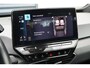 Volkswagen ID.3 204pk First 58 kWh Pro Performance | Navigatie | Apple CarPlay & Android Auto | 18" Velgen East Derry