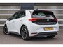 Volkswagen ID.3 204pk First 58 kWh Pro Performance | Navigatie | Apple CarPlay & Android Auto | 18" Velgen East Derry