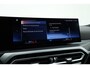 BMW 3-Serie Touring 320e M Sport | SOH 90.7% | Facelift | Shadow Line | Curved display | Adapt. Cruise | Nav + CarPlay | Elek. Klep | Sfeerverlichting | LED | Stoelverw. | PDC