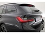 BMW 3-Serie Touring 320e M Sport | SOH 90.7% | Facelift | Shadow Line | Curved display | Adapt. Cruise | Nav + CarPlay | Elek. Klep | Sfeerverlichting | LED | Stoelverw. | PDC