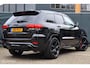 Jeep Grand Cherokee 6.4 V8 Hemi SRT adaptive cruise | pano