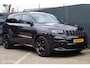Jeep Grand Cherokee 6.4 V8 Hemi SRT adaptive cruise | pano