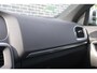 Volvo V40 2.0 T2 R-Design | Navigatie | Harman Kardon Audio | Achteruitrijcamera | Parkeersensoren | Stoelverwarming | Verwarmde Voorruit
