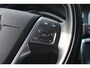 Volvo V40 2.0 T2 R-Design | Navigatie | Harman Kardon Audio | Achteruitrijcamera | Parkeersensoren | Stoelverwarming | Verwarmde Voorruit