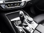 BMW 5-Serie Touring 530e M-Sport 292pk PHEV Automaat SCHUIF-DAK | 19''LM | LEDER | 360° CAM. | NAVI | APPLE-CARPLAY