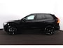 Volvo XC60 T6 Recharge AWD Plus Black Edition - Panorama/schuifdak - IntelliSafe Assist & Surround - 360º Camera - Harman Kardon audio - Adaptieve LED koplampen - Verwarmde voorstoelen, stuur & achterbank - Parkeersensoren voor & achter - Elektr. bedienb. voorstoelen met geheugen - Head up display - Draadloze tel. lader - Extra getint glas - Semi elektr. inklapbare trekhaak - 21" LMV