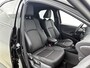 Toyota Yaris 1.5 Hybrid 130 Executive | BTW voertuig | Dodehoek detectie | Stoel+stuurverwarming | Parkeersensoren voor+achter | Draadloze telefoonlader | Apple CarPlay/Android auto | Cruise Control Adaptive | CF MB