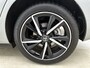 Toyota Auris 1.8 Hybrid Executive Limited | Stoelverwarming | Navigatie | DAB | Climate Control | Cruise Control | achteruitrijcamera |
