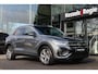 Volkswagen T-Roc 1.5 TSI R-Line | Keyless | ACC | Camera | CarPlay | Stoelverwarming | 17” | LED