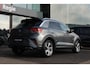 Volkswagen T-Roc 1.5 TSI R-Line | Keyless | ACC | Camera | CarPlay | Stoelverwarming | 17” | LED