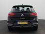 Volkswagen T-Roc 1.5 TSI Style Business 150 PK| Origineel Nederlands | 1e Eigenaar | Trekhaak | Navigatie | Parkeersensoren | Achteruitrijcamera
