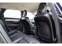 Volvo V90 2.0 T4 Momentum | Trekhaak | Lederen Bekleding | Parkeersensoren | LED Koplampen Adaptief | BLIS | Navigatie | Apple Carplay | Android Auto | Elektrisch Verstelbare Voorstoel
