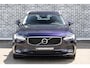 Volvo V90 2.0 T4 Momentum | Trekhaak | Lederen Bekleding | Parkeersensoren | LED Koplampen Adaptief | BLIS | Navigatie | Apple Carplay | Android Auto | Elektrisch Verstelbare Voorstoel