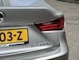 Lexus IS 300h First Edition | Navi/Clima/Cruise/18"/Camera/Privacy Glass