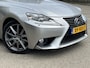 Lexus IS 300h First Edition | Navi/Clima/Cruise/18"/Camera/Privacy Glass