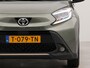 Toyota Aygo X 1.0 VVT-i S-CVT Premium | Apple Carplay | Bluetooth | Achteruitrij camera | Parkeersensoren voor en achter | Voorstoelen verwarmd | Cruise control | Connected services |