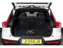 Volvo XC40 1.5 T5 Recharge R-Design | S/K-Panodak | Elek. Trekhaak | Harman/Kardon | Dig. Cockpit | Cruise | Winterpakket | 360 Camera | NAV + App. Connect | ECC | Elek. Klep | LM 19" |