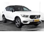 Volvo XC40 1.5 T5 Recharge R-Design | S/K-Panodak | Elek. Trekhaak | Harman/Kardon | Dig. Cockpit | Cruise | Winterpakket | 360 Camera | NAV + App. Connect | ECC | Elek. Klep | LM 19" |