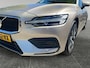 Volvo V60 2.0 B3 Essential | Navigatie | Rijklaar | Volvo Selekt |
