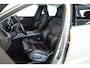 Volvo XC60 2.0 T8 Twin Engine AWD Inscription | Schuif-kanteldak | Memory seats | Pilot assist