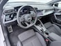 Audi A3 Sportback 30 TFSI S-line | Pano Dak | SONOS Audio | Stoelverwarming | Sportstoelen | Parkeerhulp | Carplay | 17'' |