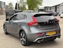 Volvo V40 1.5 T3 Polar+ R-Design Sport / NL Auto / Navi / Camera / Stoelverwarming / Panoramadak /