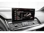 Audi Q5 50 TFSIe 299pk PHEV S Edition | 20" LMV | Trekhaak | Panoramadak | Stoelverwarming | Apple carplay/ Android Auto