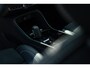 Volvo XC40 Plug-in Hybrid T5 R-Design | Adaptive cruise control | Harman Kardon audio | Stoel- en stuurverwarming | Elektrische stoelverstelling | Achteruitrijcamera | Voorruitverwarming | Parkeersensoren voor + achter | Dode hoek detectie BLIS |