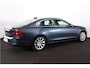 Volvo S90 T5 Momentum - LED koplampen - Lederen bekleding - Elektrisch verstelbare bestuurderstoel - Parkeersensoren v/a - Parkeercamera - Verwarmbare voorstoelen - Apple® CarPlay