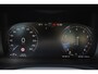 Volvo S90 T5 Momentum - LED koplampen - Lederen bekleding - Elektrisch verstelbare bestuurderstoel - Parkeersensoren v/a - Parkeercamera - Verwarmbare voorstoelen - Apple® CarPlay