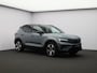 Volvo XC40 Recharge 231PK Ultimate 70 kWh / Panoramisch Dak / Adaptive Pixel Led / Elekt. Verstelb. Stoelen / Harman Kardon / Verwarmbare Voorstoelen + Stuurwiel / 360gr Camera