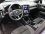 Volvo XC40 Recharge 231PK Ultimate 70 kWh / Panoramisch Dak / Adaptive Pixel Led / Elekt. Verstelb. Stoelen / Harman Kardon / Verwarmbare Voorstoelen + Stuurwiel / 360gr Camera