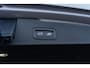 Volvo V60 2.0 T6 Plug-in hybrid AWD Plus Dark | Elektrisch verstelbare stoelen | Harmon Kardon | Sportstoelen| Elektrisch inklapbare Trekhaak | 360 Camera | Verwarmbare Voorruit |