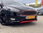 Ford Focus 1.5 Black Edition 150pk | Navigatie | Cruisecontrole | Trekhaak afneembaar