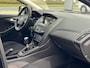 Ford Focus 1.5 Black Edition 150pk | Navigatie | Cruisecontrole | Trekhaak afneembaar