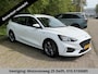 Ford Focus Wagon 1.0 EcoBoost ST Line Business . KEYLESS ENTRY & START . PARKEERSENSOREN . NAVIGATIE .
