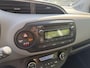 Toyota Yaris 1.5 Hybrid Now . 2 ZONE AIRCO . ELEKTRISCH VERSTELBARE BUITENSPEIGELS . RADIO .