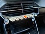 Peugeot 2008 1.2 Hybrid 136 Style | Parkeerhulp achter | LMV | Apple Carplay | Climate control | Cruise Control | DAB |
