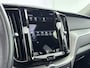Volvo XC60 2.0 Recharge T6 AWD Inscription | Trekhaak | Panoramadak | BLIS | PDC V+A en Camera | HUD | Stoel + Stuurverwarming | Adaptive LED Verlichting | 21 inch LM Velgen |