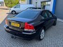 Volvo S60 2.5T AWD | 5 Cilinder | Automaat | Leer | Multimedia pakket | Stoelverwaming | Elektisch bedienbaar stoel