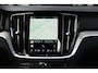 Volvo V60 2.0 B3 Plus Dark|Rijklaar!|PilotAssist|ACC|Camera|Trekhaak|Winterpakket|Carplay|Keyless