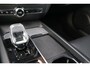 Volvo V60 2.0 B3 Plus Dark|Rijklaar!|PilotAssist|ACC|Camera|Trekhaak|Winterpakket|Carplay|Keyless