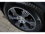 Volvo XC40 T4 Inscription | Trekhaak uitklapbaar (semi-elektrisch) | Parkeercamera | Verwarmbare Voorstoelen | Lederen Bekleding | Extra Getint Glas | 18'' Lichtmetalen Velgen | Navigatiesysteem full map + hard disk | Cruise Control | Bluetooth Telefonie & Multimedia | Start/stop systeem | Elektrisch bedienbare achterklep